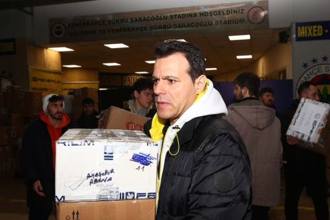Σεισμός στην Τουρκία: Ο Δημήτρης Ιτούδης συμβάλει στην εκστρατεία βοήθειας των σεισμόπληκτων