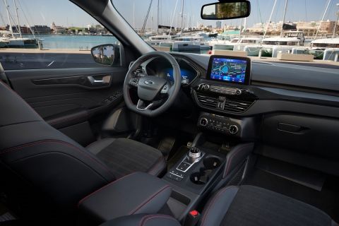Ford Kuga Graphite Tech Edition: Νέα έκδοση με αποκλειστική σχεδίαση και προηγμένα συστήματα οδήγησης