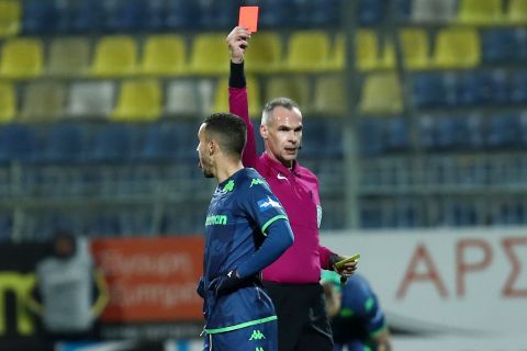 Αστέρας Τρίπολης - Παναθηναϊκός 1-0: Ο Κουρμπέλης "πλήγωσε" τους πράσινους και ο Αστέρας τους άφησε δεύτερους
