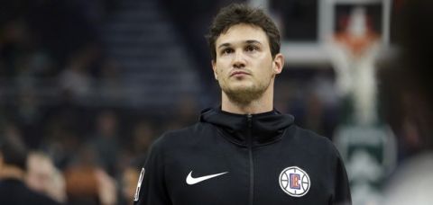 LA Clippers' Danilo Gallinari warms up before an NBA basketball game against the Milwaukee Bucks Thursday, March 28, 2019, in Milwaukee. (AP Photo/Aaron Gash)