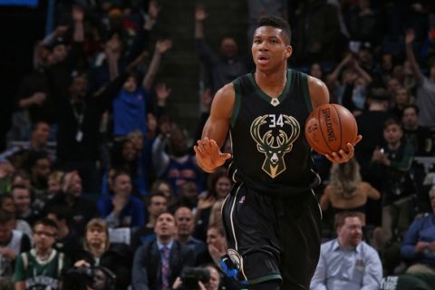 Milwaukee, WI - JANUARY 6:  Giannis Antetokounmpo #34 of the Milwaukee Bucks handles the ball during a game against the New York Knicks on January 6, 2017 at the BMO Harris Bradley Center in Milwaukee, Wisconsin. NOTE TO USER: User expressly acknowledges and agrees that, by downloading and or using this Photograph, user is consenting to the terms and conditions of the Getty Images License Agreement. Mandatory Copyright Notice: Copyright 2017 NBAE (Photo by Gary Dineen/NBAE via Getty Images)