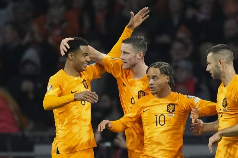 Οι παίκτες της Ολλανδίας πανηγυρίζουν γκολ που σημείωσαν κόντρα στην Ιρλανδία για τα προκριματικά του Euro 2024 στην "Γιόχαν Κρόιφ Αρένα", Άμστερνταμ | Σάββατο 18 Νοεμβρίου 2023