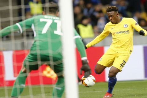 Chelsea's Davide Hudson-Odoi scores his side's fifth goal during the Europa League round of 16, second leg soccer match between Dynamo Kiev and Chelsea at the Olympiyskiy stadium in Kiev, Ukraine, Thursday, March 14, 2019. (AP Photo/Efrem Lukatsky)