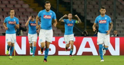 NAPLES, ITALY - SEPTEMBER 28:  Marek Hamsik of Napoli celebrates after scoring his team's opening goal during the UEFA Champions League match between SSC Napoli and Benfica at Stadio San Paolo on September 28, 2016 in Naples, .  (Photo by Maurizio Lagana/Getty Images)
