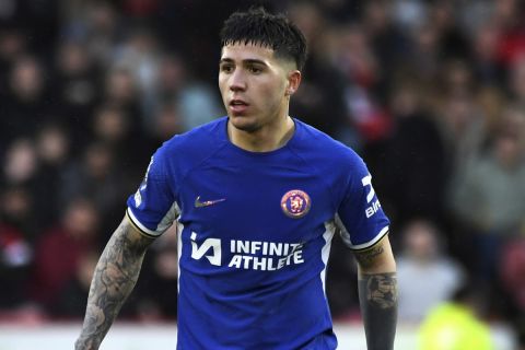 Chelsea's Enzo Fernandez during the English Premier League soccer match between Sheffield United and Chelsea at Bramall Lane in Sheffield, England, Sunday, April 7, 2024. (AP Photo/Rui Vieira)