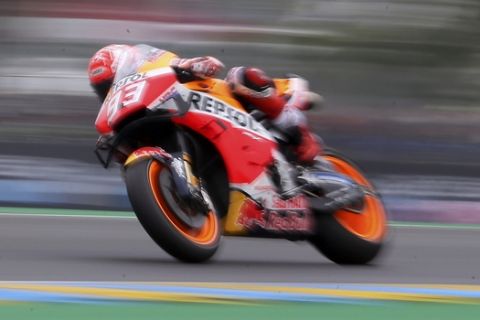 MotoGP rider Marc Marquez of Spain steers his motorcycle during the French Motorcycle Grand Prix at the Le Mans racetrack, in Le Mans, France, Sunday, May 19, 2019. (AP Photo/David Vincent)