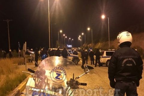 Λαμία: Επεισόδια οπαδών της ΑΕΛ με αστυνομικούς