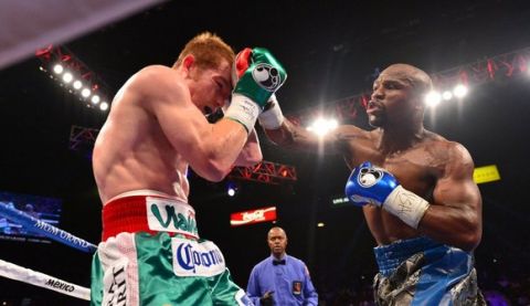 Boxing: Canelo Alvarez vs Floyd Mayweather
Fight Action
MGM Grand Garden Arena/Las Vegas, NV, usa
9/14/2013
X156937 TK1
Credit: Robert Beck