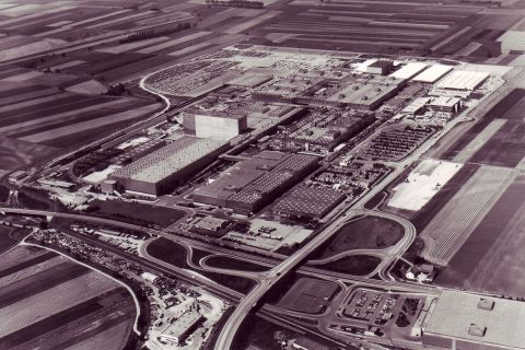 Historical Aerial Shot BMW Group Plant Dingolfing, Production Site 02.40, 1980