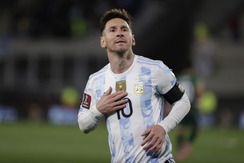 Ο Λιονέλ Μέσι της Αργεντινής πανηγυρίζει γκολ που σημείωσε κόντρα στη Βολιβία για τα προκριματικά του Παγκοσμίου Κυπέλλου 2022 στο "Μονουμεντάλ", Μπουένος Άιρες | Τετάρτη 10 Σεπτεμβρίου 2021