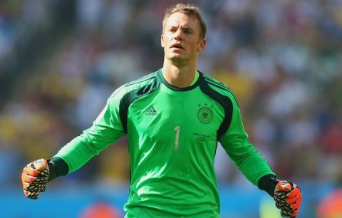 RIO DE JANEIRO, BRAZIL - JULY 04:  Manuel Neuer of Germany celebrates after his team's first goal during the 2014 FIFA World Cup Brazil Quarter Final match between France and Germany at Maracana on July 4, 2014 in Rio de Janeiro, Brazil.  (Photo by Martin Rose/Getty Images)