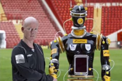 Ο διαιτητής ρομπότ που ανακοίνωσε η FIFA για το Παγκόσμιο Κύπελλο Συλλόγων 