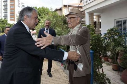 Ο πρόεδρος του ψευδοκράτους συναντήθηκε με πρώην πρωταθλητή της ΑΕΛ