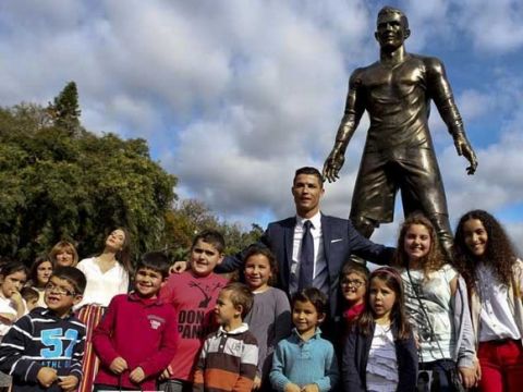 Αποτυχία το άγαλμα του Ρονάλντο στη Μαδέιρα