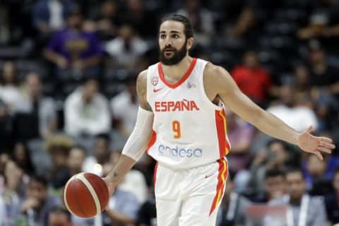 Spain's Ricky Rubio dribbles against the United States during the first half of an exhibition basketball game Friday, Aug. 16, 2019, in Anaheim, Calif. (AP Photo/Marcio Jose Sanchez)