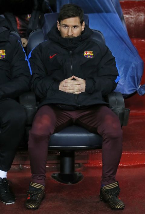 Barcelona's Lionel Messi sits on the bench during the Champions League Group D soccer match between FC Barcelona and Sporting CP at the Camp Nou stadium in Barcelona, Spain, Tuesday, Dec. 5, 2017. (AP Photo/Manu Fernandez)