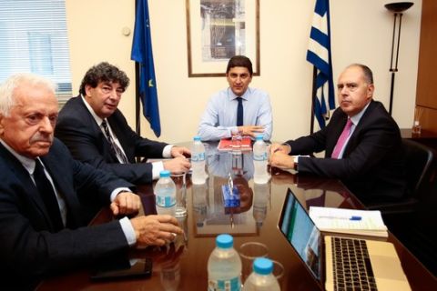 Αυγενάκης σε ΕΣΑΚΕ: "Θλιβερό αυτό που δημιουργήθηκε με τον Ολυμπιακό"