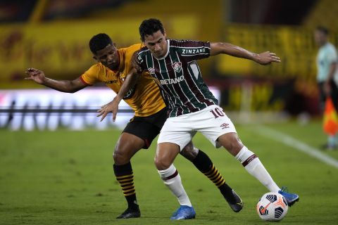 Ο Γκάνσο με τη φανέλα της Φλουμινένσε κόντρα στην Μπαρτσελόνα στο Copa Libertadores