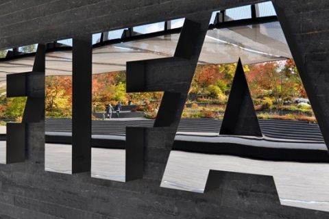 Τα "Χρόνια πολλά" της FIFA στον Ολυμπιακό