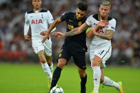 Monaco's Colombian forward Radamel Falcao (C) vies with Tottenham Hotspur's Belgian defender Toby Alderweireld during the UEFA Champions League group E football match between Tottenham Hotspur and Monaco at Wembley Stadium in north London on September 14, 2016. / AFP / GLYN KIRK        (Photo credit should read GLYN KIRK/AFP/Getty Images)