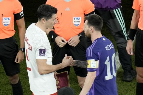 Ο Μέσι και ο Λεβαντόβσκι στο Παγκόσμιο Κύπελλο στο Κατάρ πριν από το Αργεντινή - Πολωνία