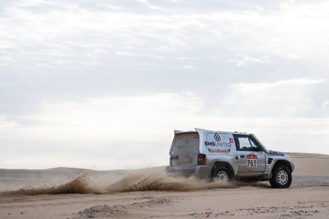 Dakar Classic - 12η μέρα: το Ελληνικό πλήρωμα είχε μια άτυχη στιγμή στο Empty Quarter και είναι άγνωστο αν θα μπορέσει να συνεχίσει