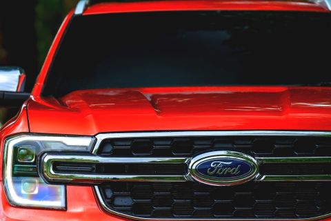 Η Ford “σπάει” σε τρία μέρη: Ford Blue, Ford Model e και Ford Pro