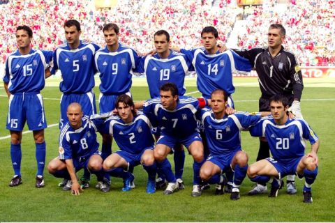 - EQUIPE GRECE - PORTUGAL / GRECE - 12.06.2004 - EURO 2004 - 0d PORTUGAL - FOOT FOOTBALL -/0406130000