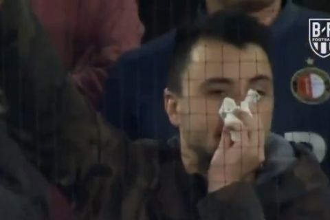 Europa League: Οπαδός της Φέγενορντ τραγουδά με ανοιγμένη μύτη