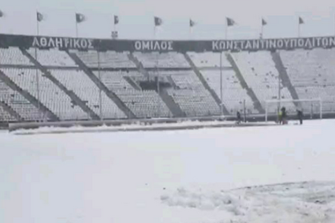 Ωκεανίς: Το γήπεδο της Τούμπας κάτασπρο από το χιόνι