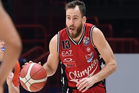 Ο Σέρχιο Ροντρίγκεθ σε αγώνα της Αρμάνι Μιλάνο για τη Lega Basket 2020/21
