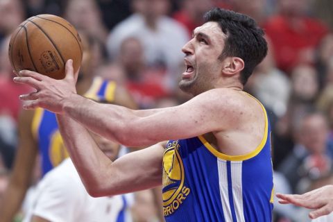 Golden State Warriors center Zaza Pachulia shoots against the Portland Trail Blazers during the first half of Game 4 of an NBA basketball first-round playoff series, Monday, April 24, 2017, in Portland, Ore. (AP Photo/Craig Mitchelldyer)