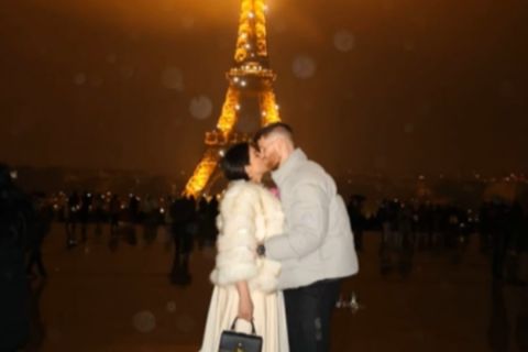 Ρομαντικό ταξίδι στο Παρίσι για Γουόκαπ και Εστρέλα