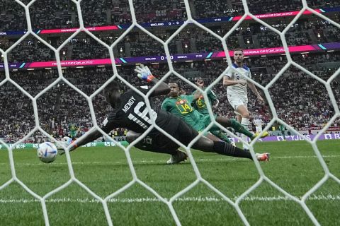 Ο Χέντερσον πανηγυρίζει γκολ του στο Αγγλία - Σενεγάλη