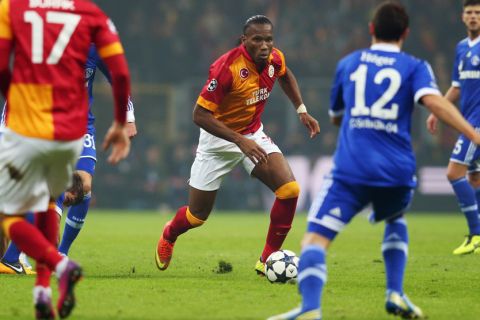 ISTANBUL, TURKEY - FEBRUARY 20: Didier Drogba of Galatasaray controles the ball during the UEFA Champions League Round of 16 first leg match between Galatasaray and FC Schalke 04 at the Turk Telekom Arena on February 20, 2013 in Istanbul, Turkey.  (Photo by Alex Grimm/Bongarts/Getty Images)