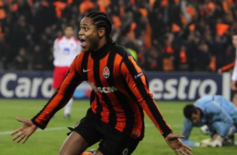 Luiz Adriano  of Shakhtar Donetsk reacts after scoring against Sporting Braga  during their Champions League group H soccer match  in Donetsk, Ukraine, Wednesday, Dec. 8, 2010. (AP Photo / Photomig)