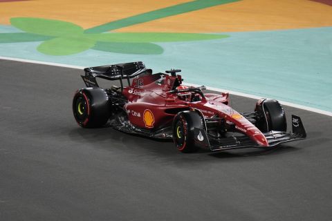 Ο Σαρλ Λεκλέρ στον αγώνα της Σαουδικής Αραβίας στη Formula 1