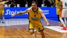 Προμηθέας - Άρης 87-88: Ο Βασίλης Τολιόπουλος με το buzzer beater τρίποντο της χρονιάς έστειλε τους κίτρινους στα ημιτελικά της Stoiximan Basket League