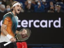 Ίμερ - Τσιτσιπάς 0-3: Καθαρή πρόκριση για τον Στέφανο στο δεύτερο γύρο του Australian Open