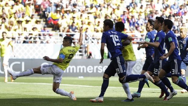 Οι Ιάπωνες 2-1 την Κολομβία (photos + video)