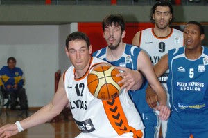 Του έκλεισε το Σ(π)ίτι