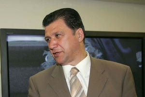 Ορφανός: “Δεν δέχομαι παιχνίδια”