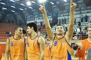 Στη Λάρισα, οι άνθρωποι των “πορτοκαλί” τρέχουν για να κάνουν καλά τον Κρίστιτς