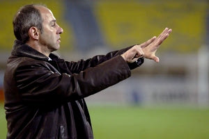 Μάουρερ: “Εξασφαλίζουμε την… παραμονή”