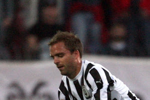 Απέκτησε τον Τόνι Γκονζάλες