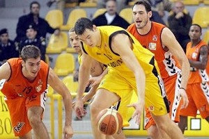 Υπέγραψε ο Γιαννουλάκος