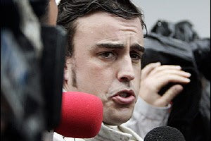 Αλόνσο: “Καλύτερα… μακριά από Χάμιλτον”