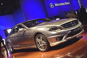 “Βάλτε τους γκολ και δώρο… Mercedes”
