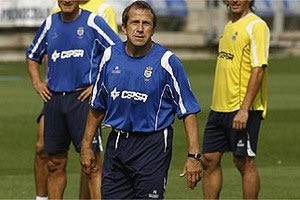 Στην πόρτα της εξόδου ο Μουνιόθ