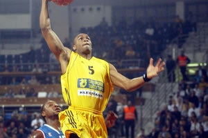 Άρης-Τσιμπόνα: 77-73